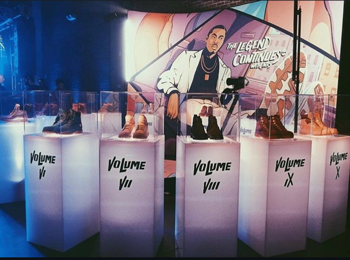 Illuminated Pedestals and Clear Display Cases for Timberland – T&T ...