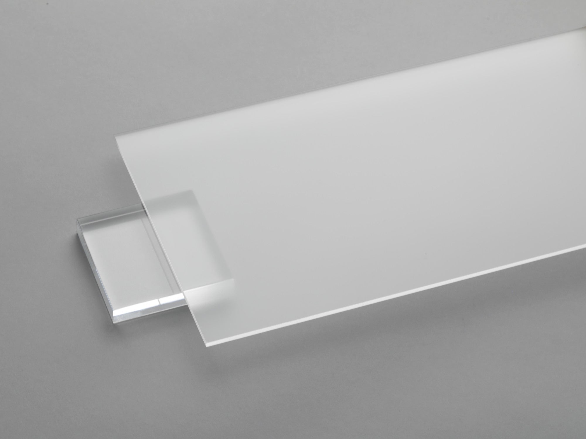Matte one side clear acrylic sheet, color P95 on gray background